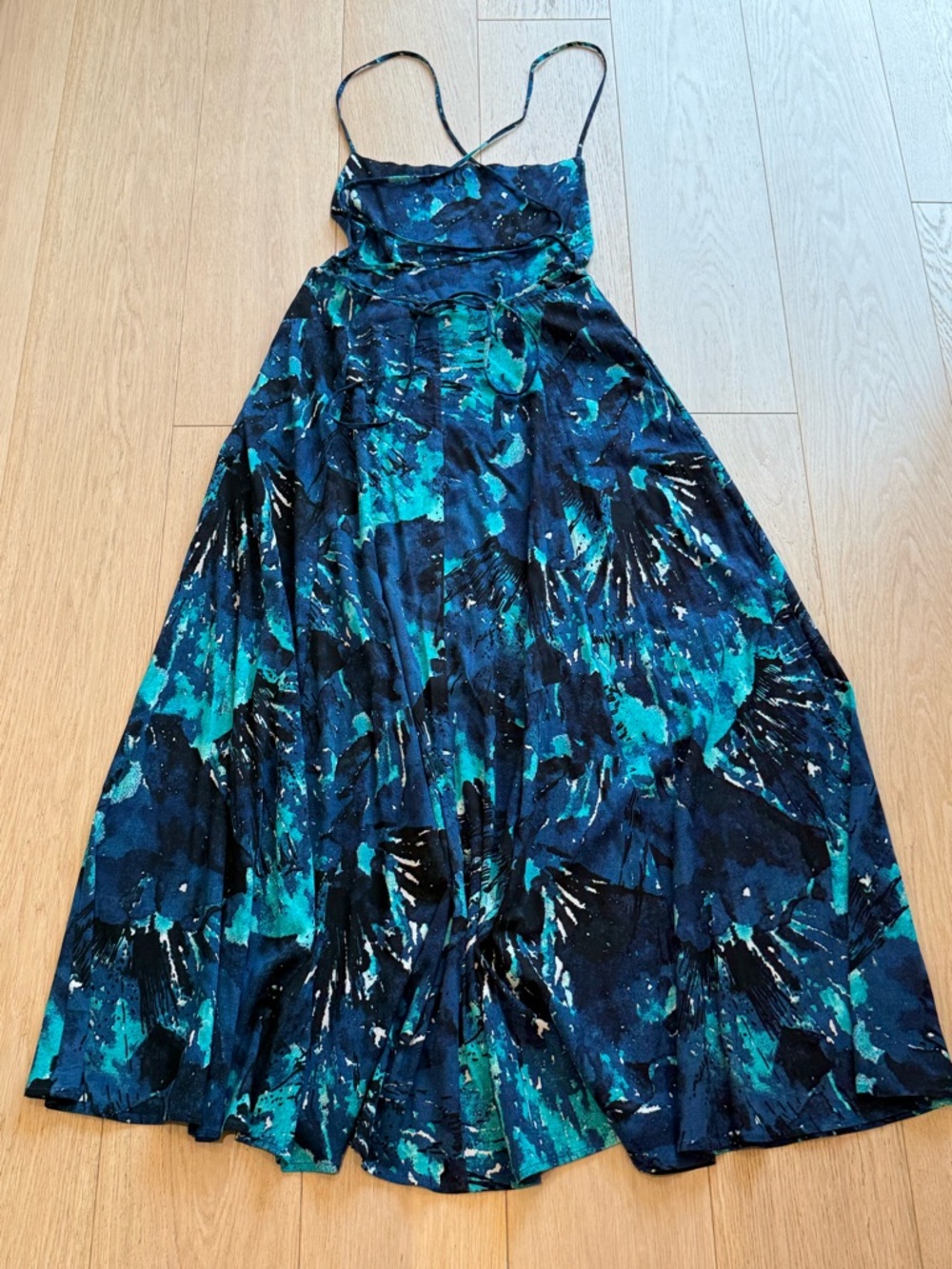 BNWOT Free People Nellie Printed Maxi Dress Open Back Lace-Up Blue Lagoon Print - Picture 5 of 7